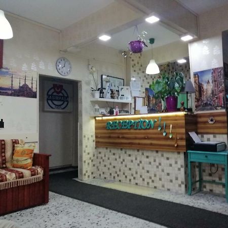 Hayat Pansiyon Hostel Istanboel Buitenkant foto